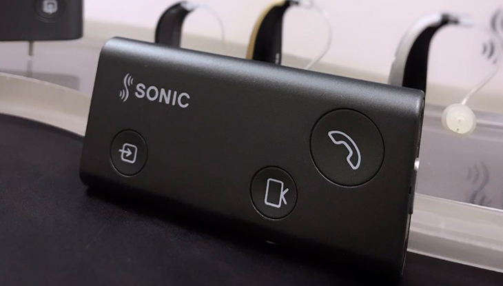SoundGate: audición discreta, cómoda y al alcance de su mano.