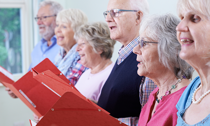 Arte y tercera edad: mejorando su calidad de vida