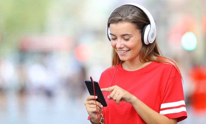 Audífonos conectados y discretos para Adolescentes